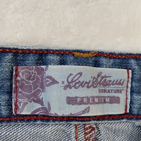 LEVI’S Button Fly Floral Embroidered Denim Mini Skirt - Picture 10 of 16